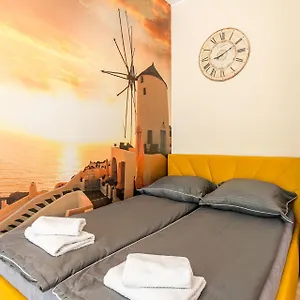Tomi Apartament