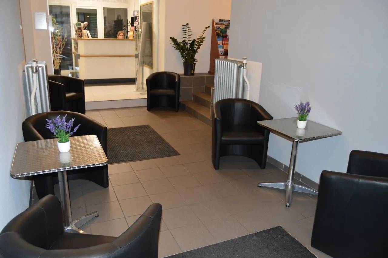 Hotel Arena Prag 3*,